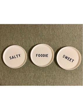 Santa Barbara Design Studio Porcelain Appetizer Plates, NWOT